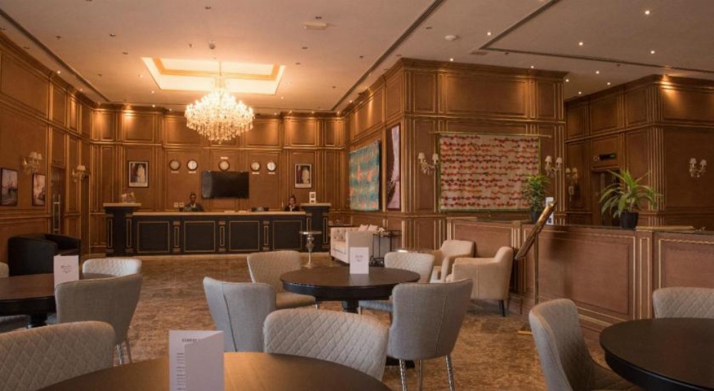 Strato Hotel by Warwick