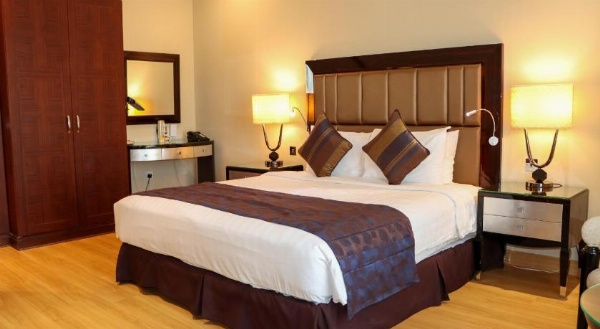 Strato Hotel by Warwick image 11