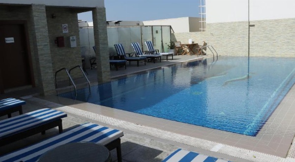Strato Hotel by Warwick image 3